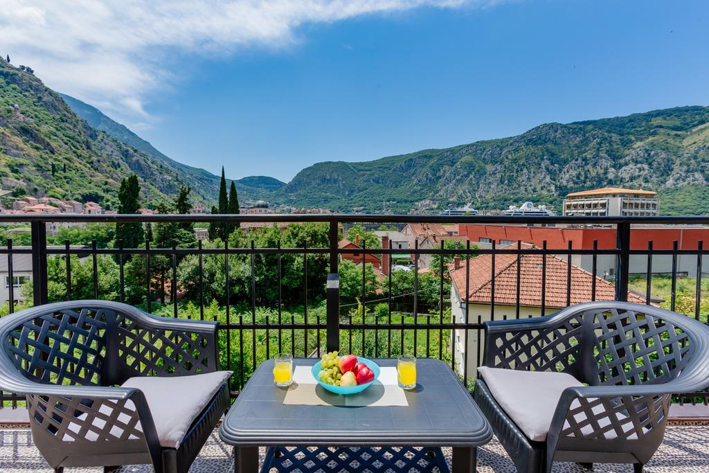Spacious Central Magik Kotor Exterior photo